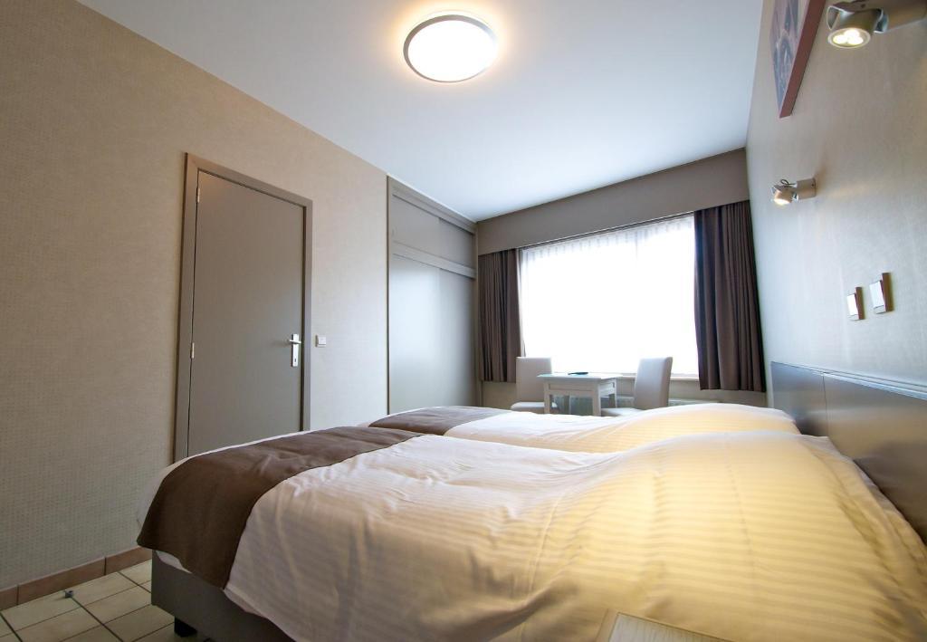 Hotel De Golf Bredene Zimmer foto