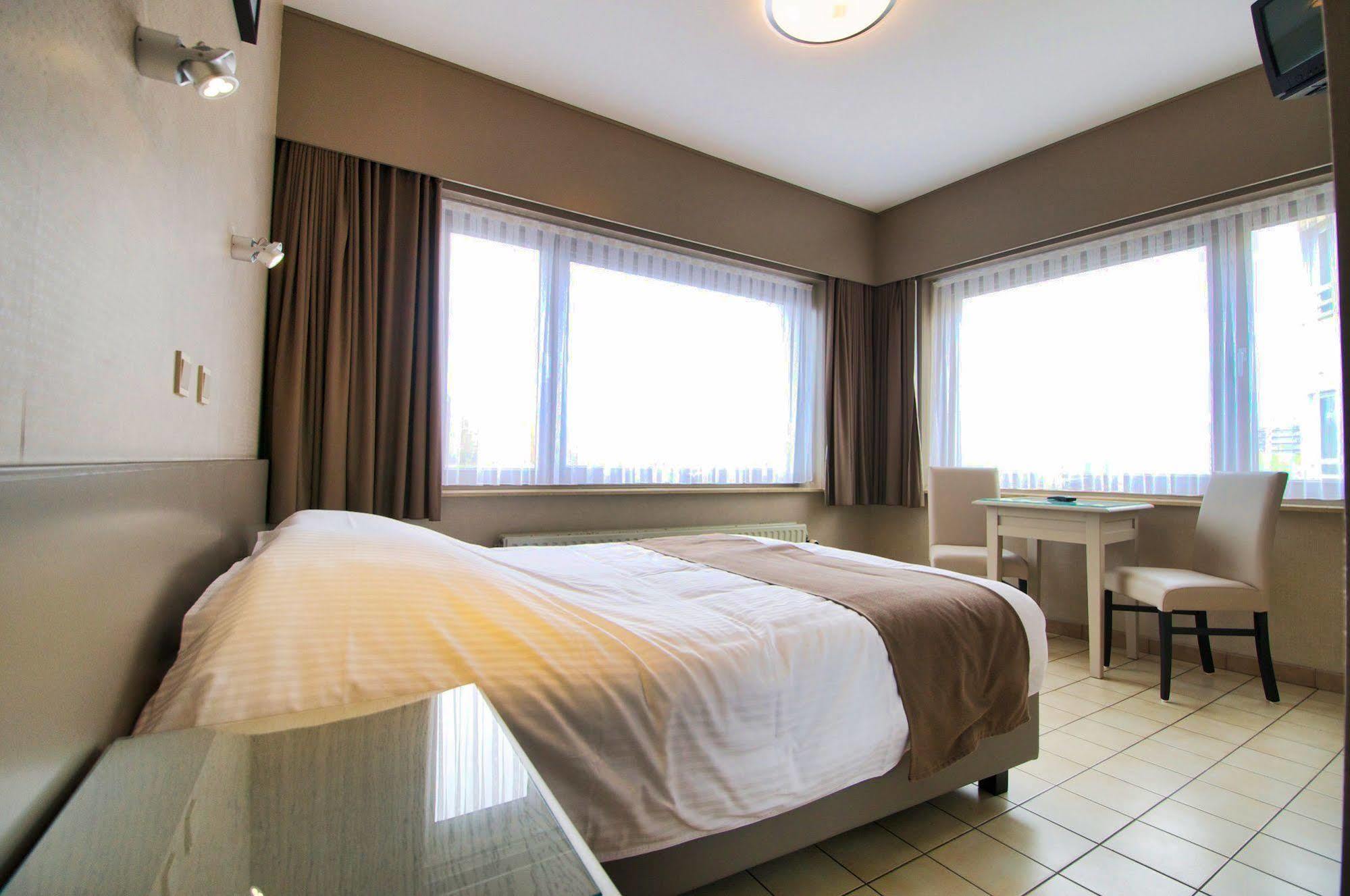 Hotel De Golf Bredene Exterior foto